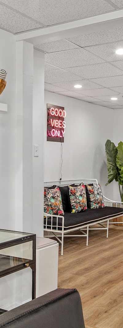 Noire Hair & Wax Salon in Philadelphia, PA