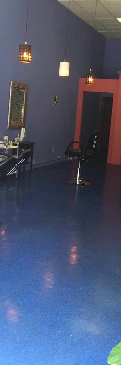 Spooled Rotten Eyebrow Threading Spa in Pittsburgh, PA