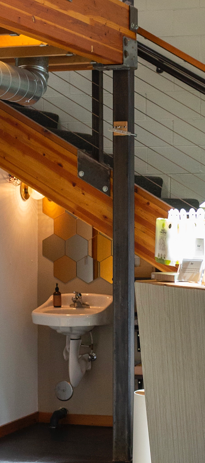 Stone Free - Williams in Portland, OR