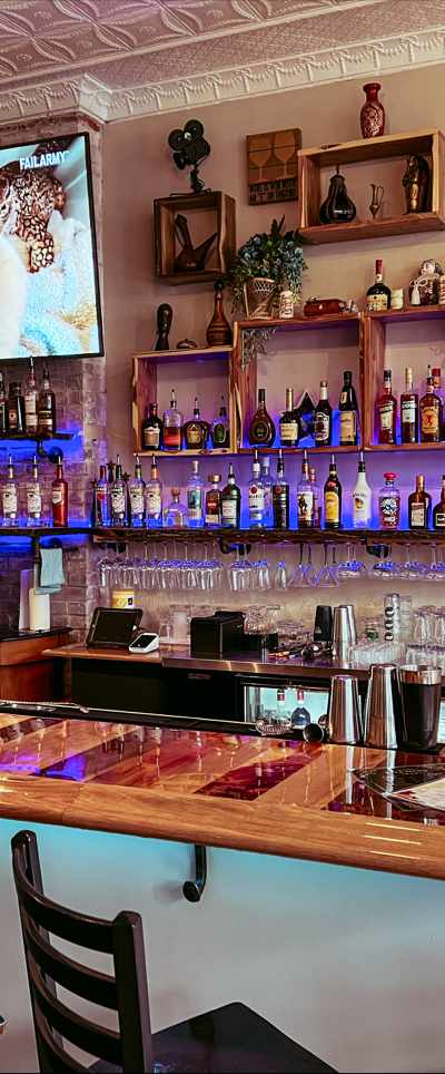 Zephyr Bar + Salon in St. Louis, MO